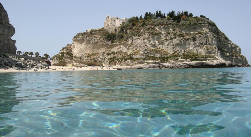 Gullo Capo Vaticano Рикади Екстериор снимка